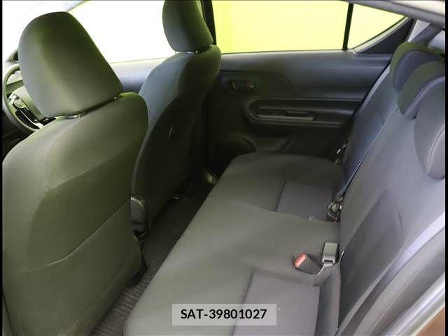 Toyota AQUA 2021-04 8034370-28
