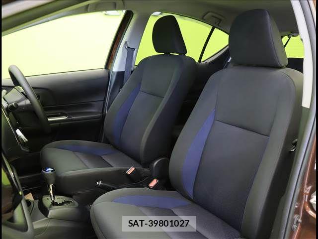 Toyota AQUA 2021-04 8034370-29