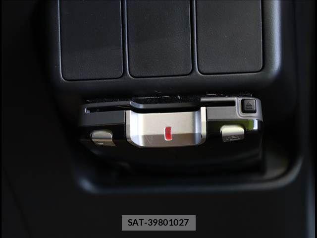 Toyota AQUA 2021-04 8034370-6