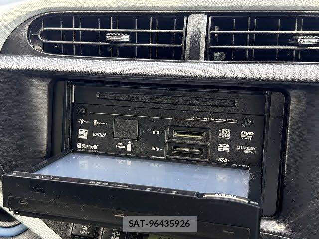 Toyota AQUA 2013-08 8034393-19