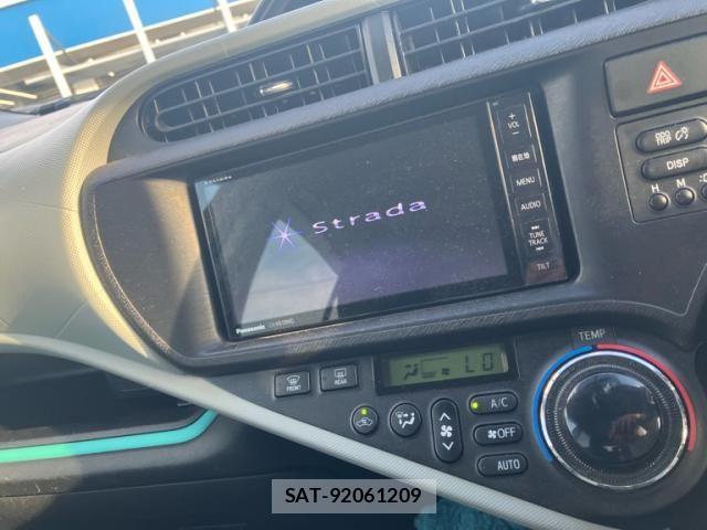 Toyota AQUA 2012-08 8034407-13