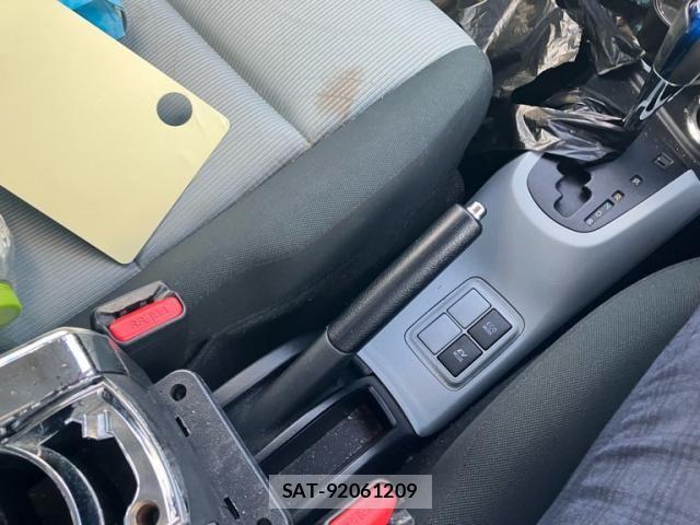 Toyota AQUA 2012-08 8034407-19