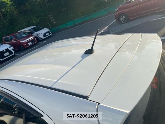 Toyota AQUA 2012-08 8034407-6
