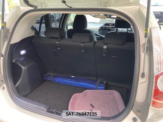 Toyota AQUA 2013-12 8034397-8