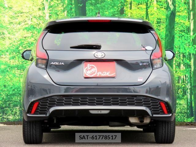 Toyota AQUA 2024-09 8034356-3