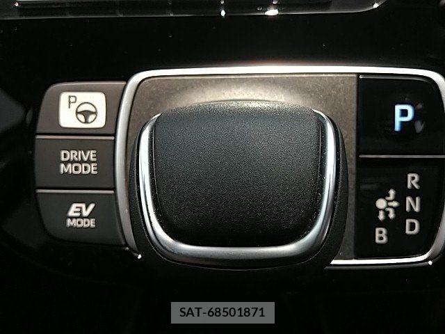 Toyota AQUA 2022-11 8034359-27