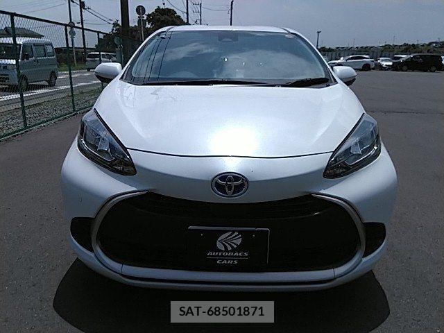 Toyota AQUA 2022-11 8034359-3