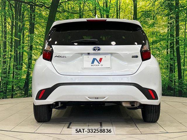 Toyota AQUA 2022-08 8034368-14
