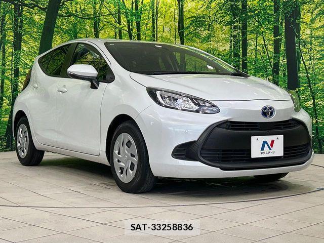Toyota AQUA 2022-08 8034368-15