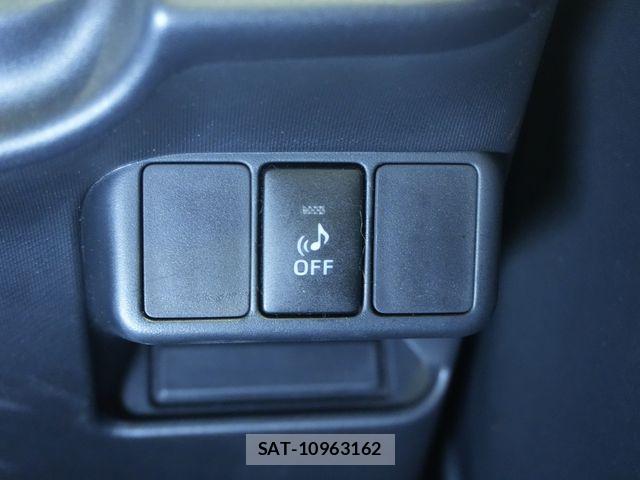 Toyota AQUA 2015-03 8034381-15