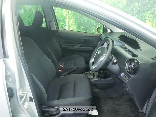 Toyota AQUA 2015-03 8034381-20