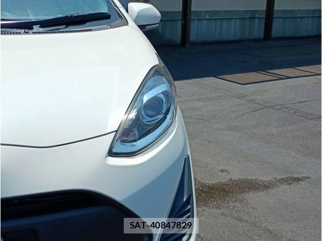 Toyota AQUA 2021-06 8034382-20