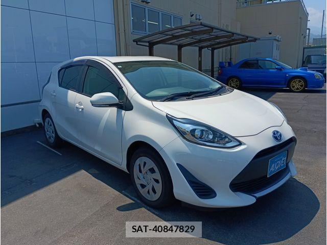 Toyota AQUA 2021-06 8034382-2
