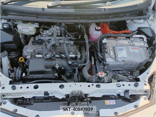 Toyota AQUA 2021-06 8034382-29