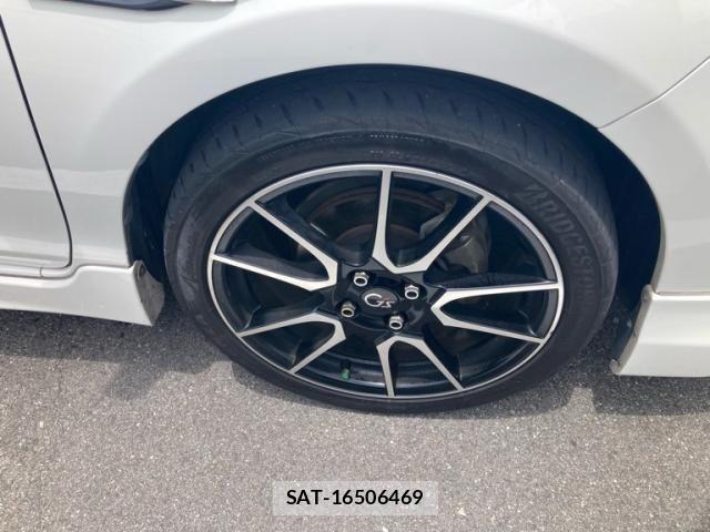 Toyota AQUA 2012-10 8034409-3