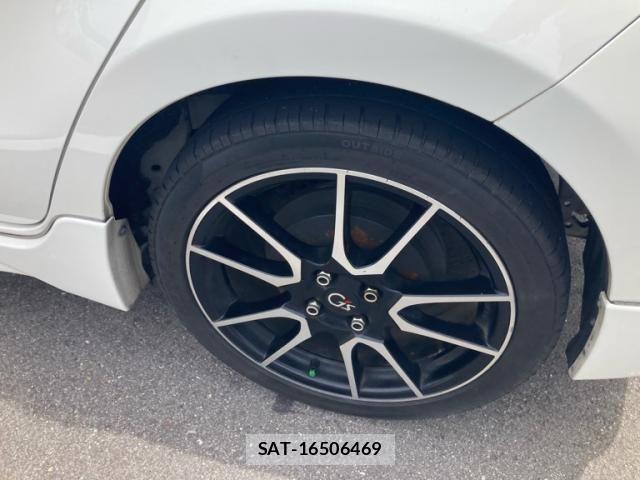 Toyota AQUA 2012-10 8034409-5