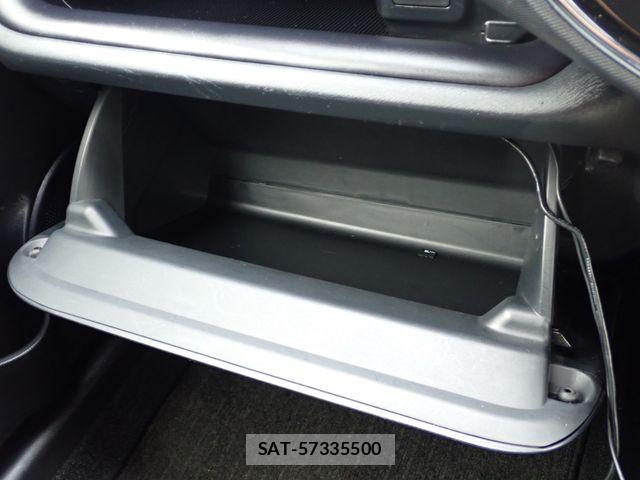 Toyota AQUA 2021-01 8034379-13