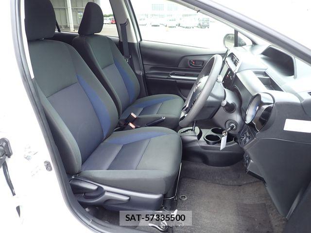 Toyota AQUA 2021-01 8034379-14