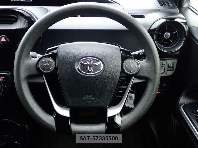 Toyota AQUA 2021-01 8034379-4