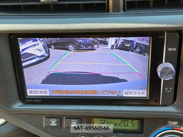 Toyota AQUA 2013-07 8034383-10