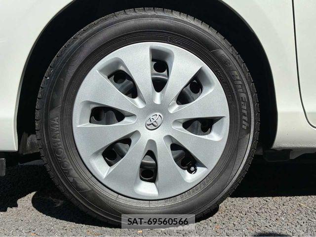 Toyota AQUA 2013-07 8034383-27