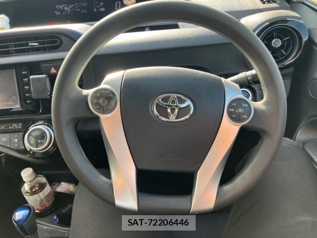 Toyota AQUA 2015-08 8034417-15