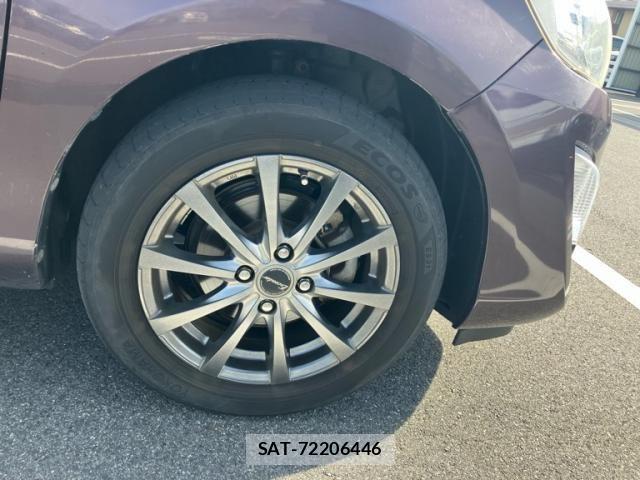 Toyota AQUA 2015-08 8034417-6