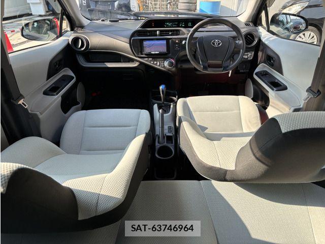 Toyota AQUA 2014-02 8034406-5