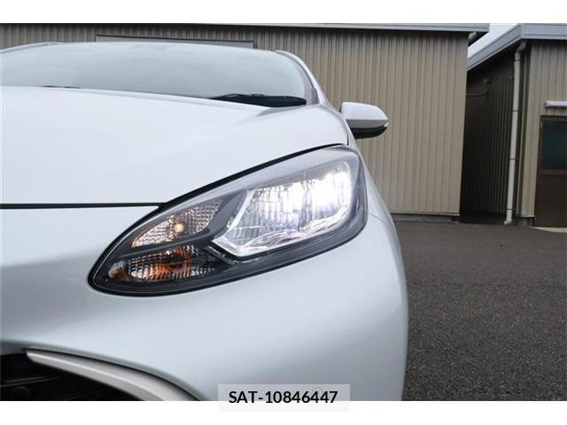 Toyota AQUA 2023-06 8034363-12