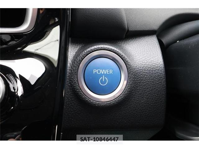 Toyota AQUA 2023-06 8034363-27
