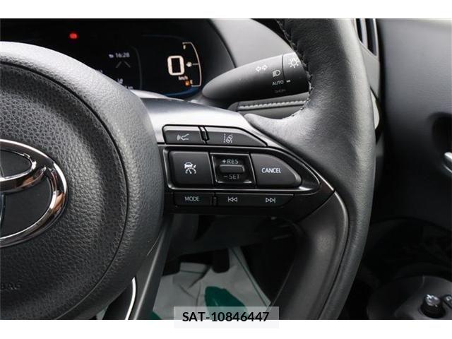 Toyota AQUA 2023-06 8034363-3