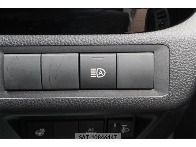 Toyota AQUA 2023-06 8034363-4
