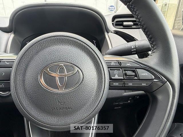 Toyota AQUA 2025-12 8034357-21
