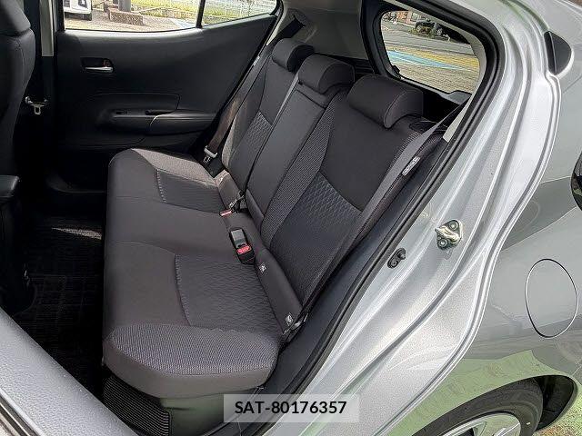 Toyota AQUA 2025-12 8034357-6