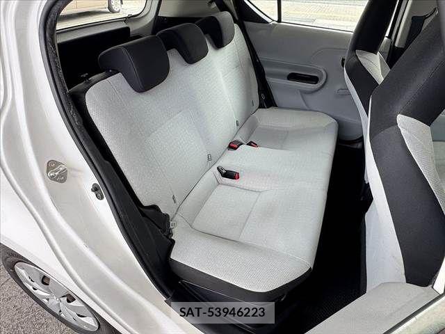 Toyota AQUA 2013-05 8034422-16