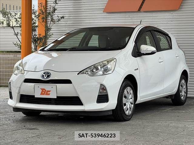 Toyota AQUA 2013-05 8034422-7