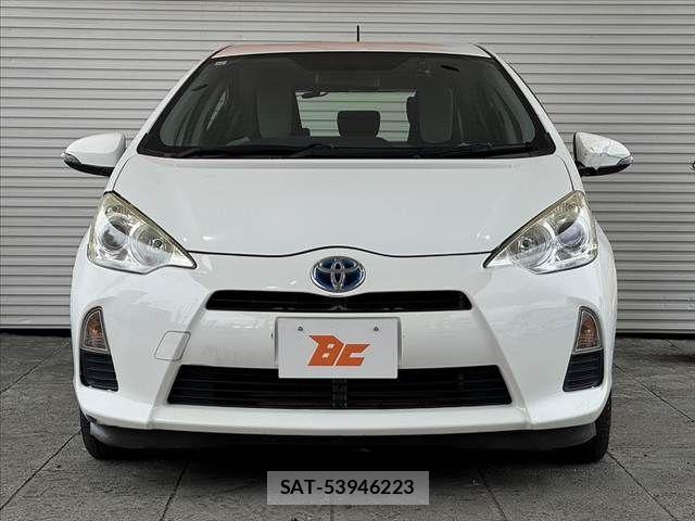 Toyota AQUA 2013-05 8034422-8