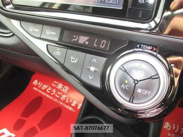 Toyota AQUA 2015-06 8034377-12