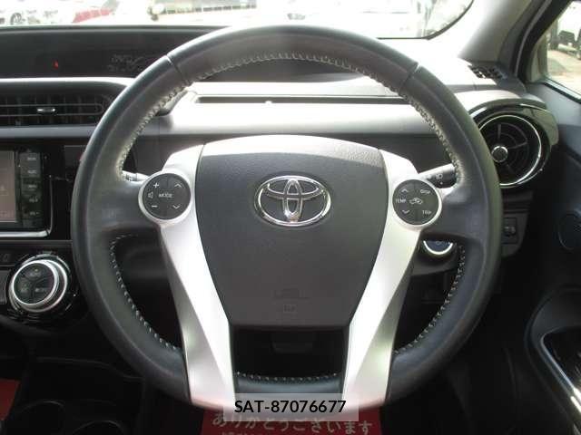 Toyota AQUA 2015-06 8034377-15