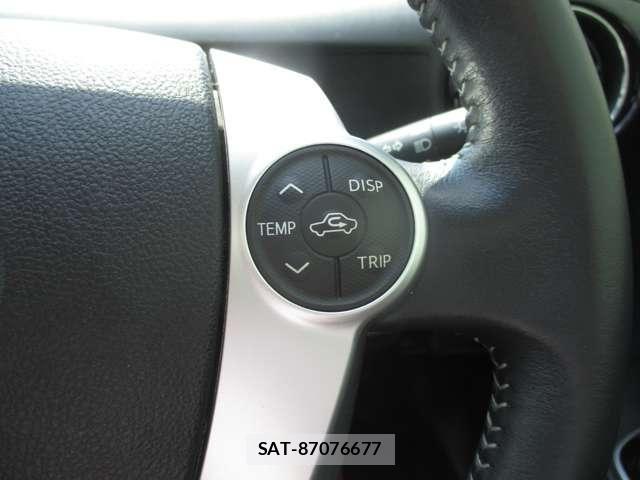 Toyota AQUA 2015-06 8034377-17