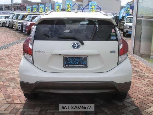 Toyota AQUA 2015-06 8034377-4