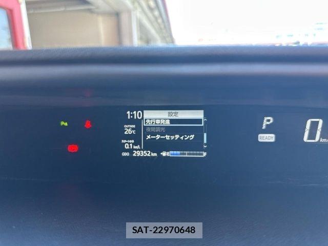 Toyota AQUA 2018-04 8034375-26