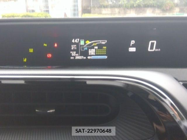 Toyota AQUA 2018-04 8034375-29
