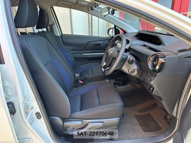 Toyota AQUA 2018-04 8034375-8