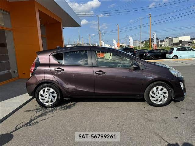 Toyota AQUA 2016-05 8034400-10