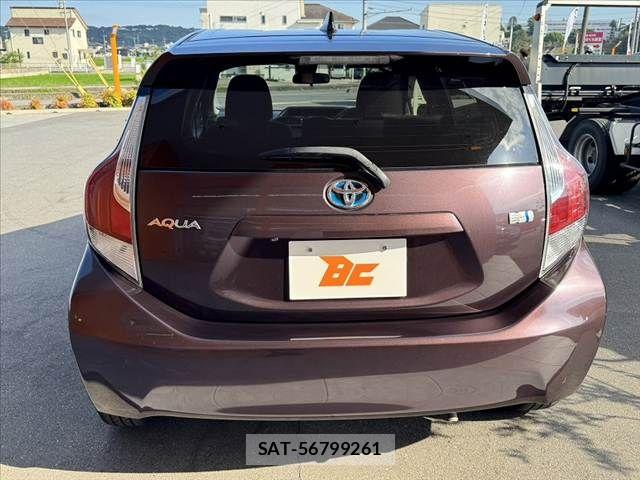 Toyota AQUA 2016-05 8034400-13