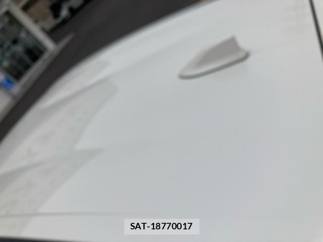 Toyota AQUA 2018-04 8034392-10