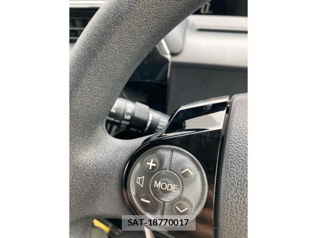 Toyota AQUA 2018-04 8034392-15