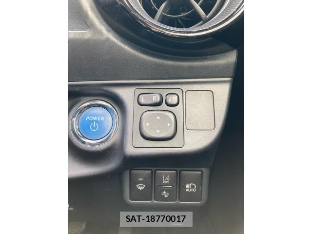 Toyota AQUA 2018-04 8034392-16