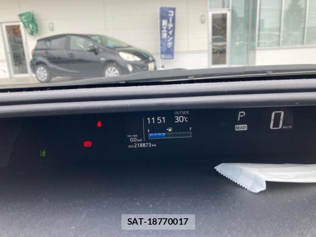 Toyota AQUA 2018-04 8034392-22